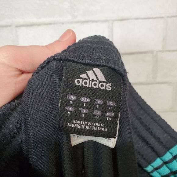 Adidas gray athletic pants - Picture 5 of 16